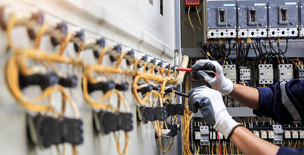 Professional Electrician technician working in Darien, WI
